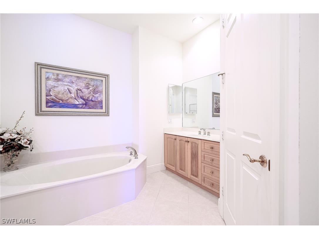 3745 Montreux Lane #3-202 Naples FL 34114 226008094 image31