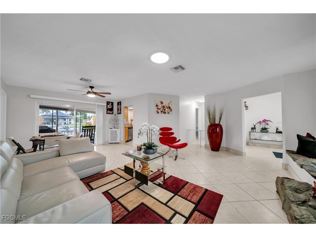 3746 SE 1st Place Cape Coral FL 33904 2025014123 image10
