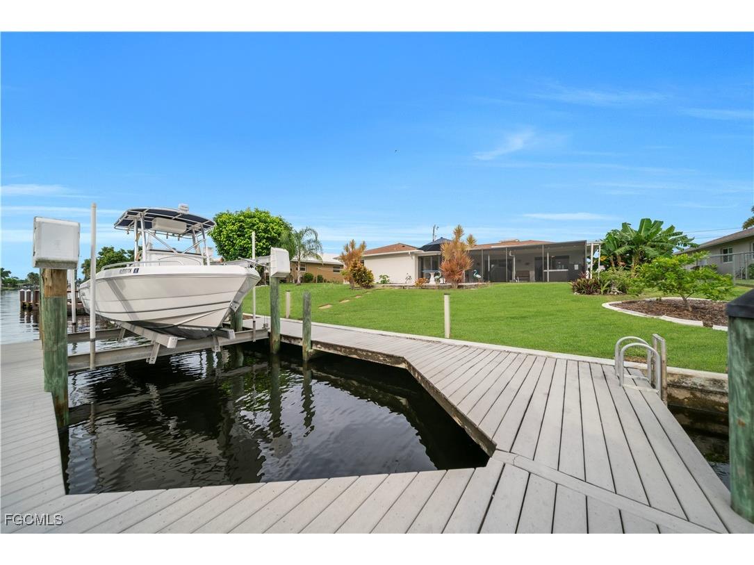 3746 SE 1st Place Cape Coral FL 33904 2025014123 image40