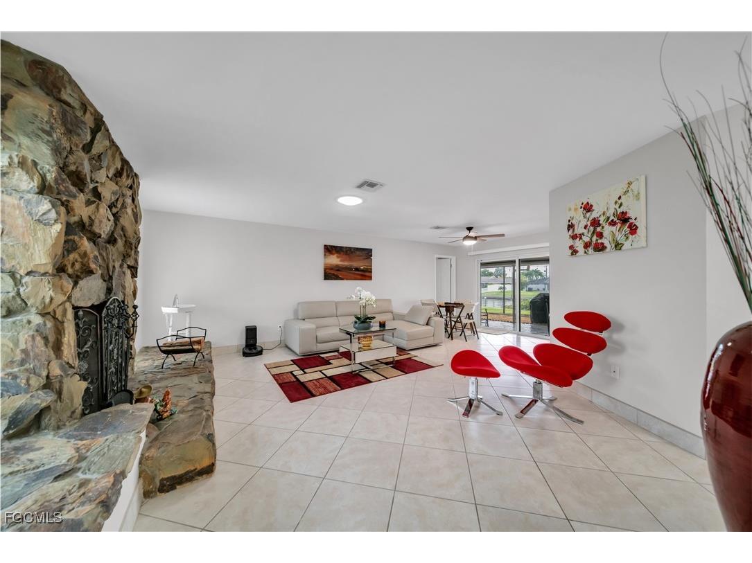 3746 SE 1st Place Cape Coral FL 33904 2025014123 image6