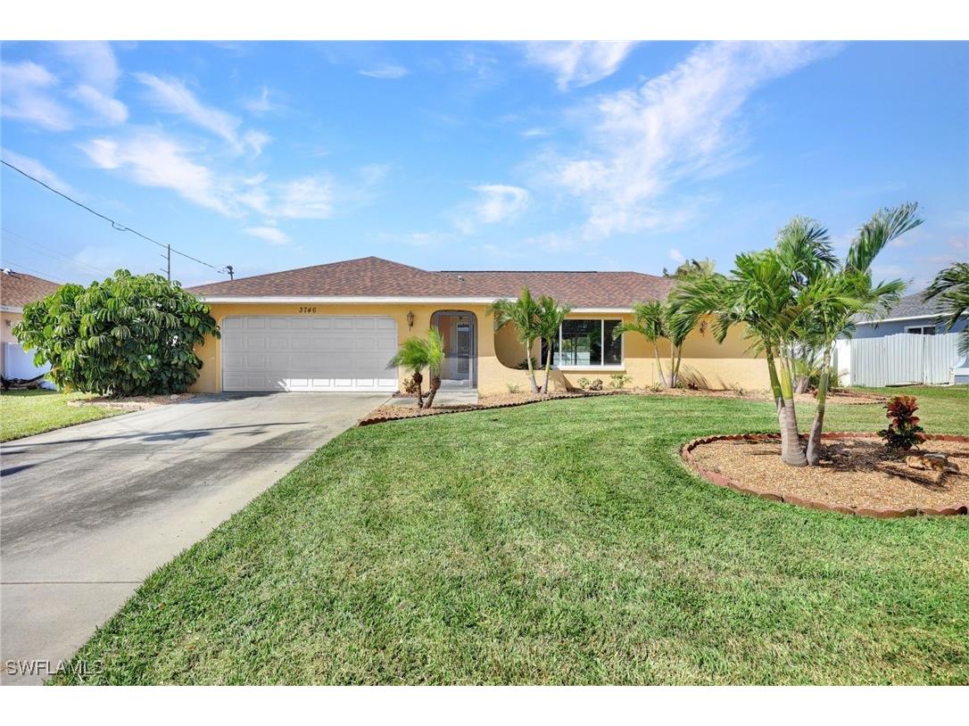 3746 SE Santa Barbara Place Cape Coral FL 33904 224084948 image1