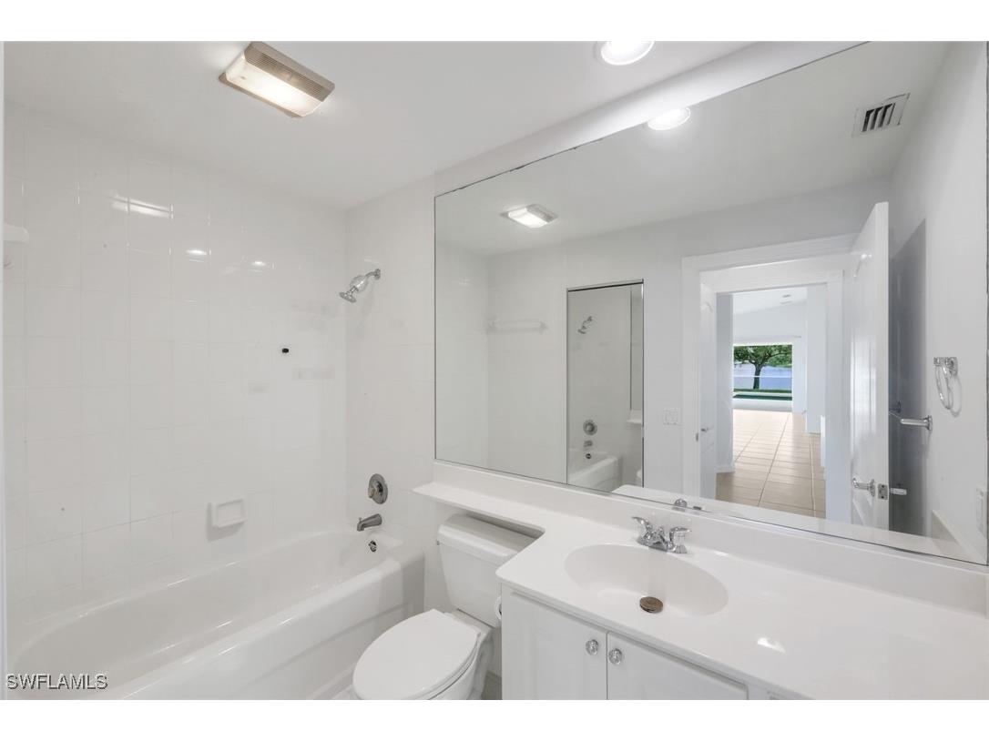 3748 Exuma Way Naples FL 34119 225078610 image15