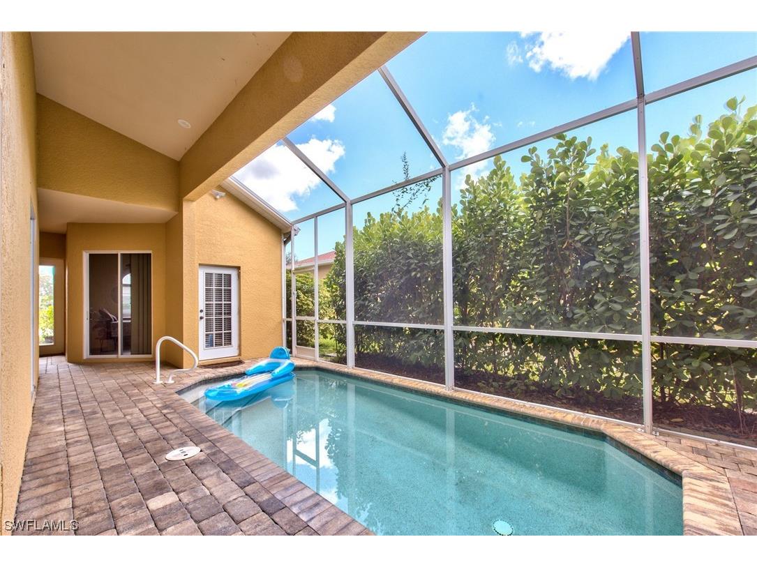3748 Kent Drive Naples FL 34112 223031332 image1