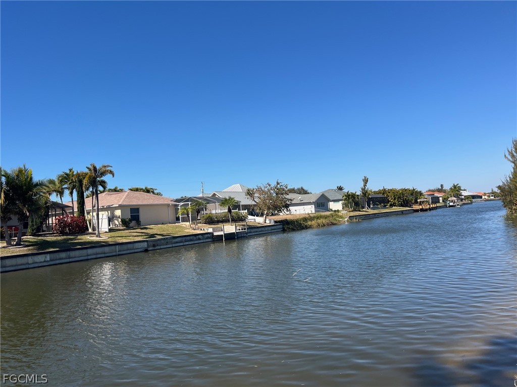 3748 SW 11th Place Cape Coral FL 33914 2026006859 image7