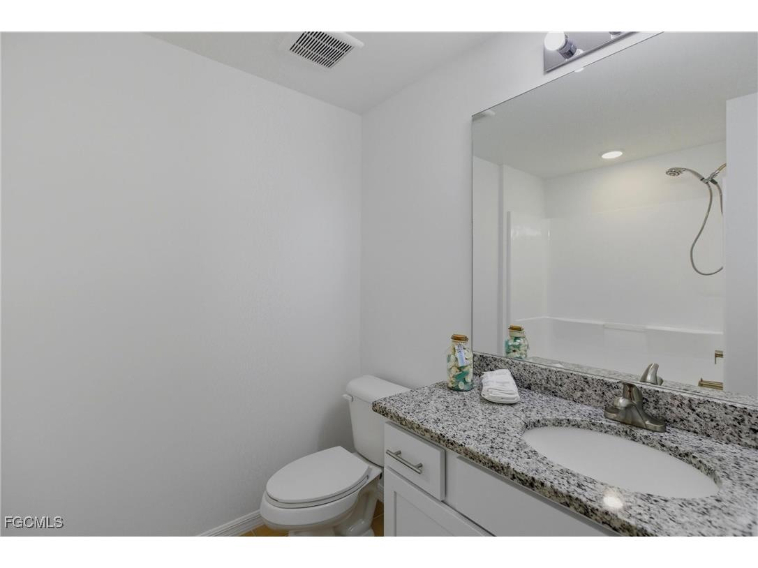 3749 NE 15th Place Cape Coral FL 33909 2025017247 image12