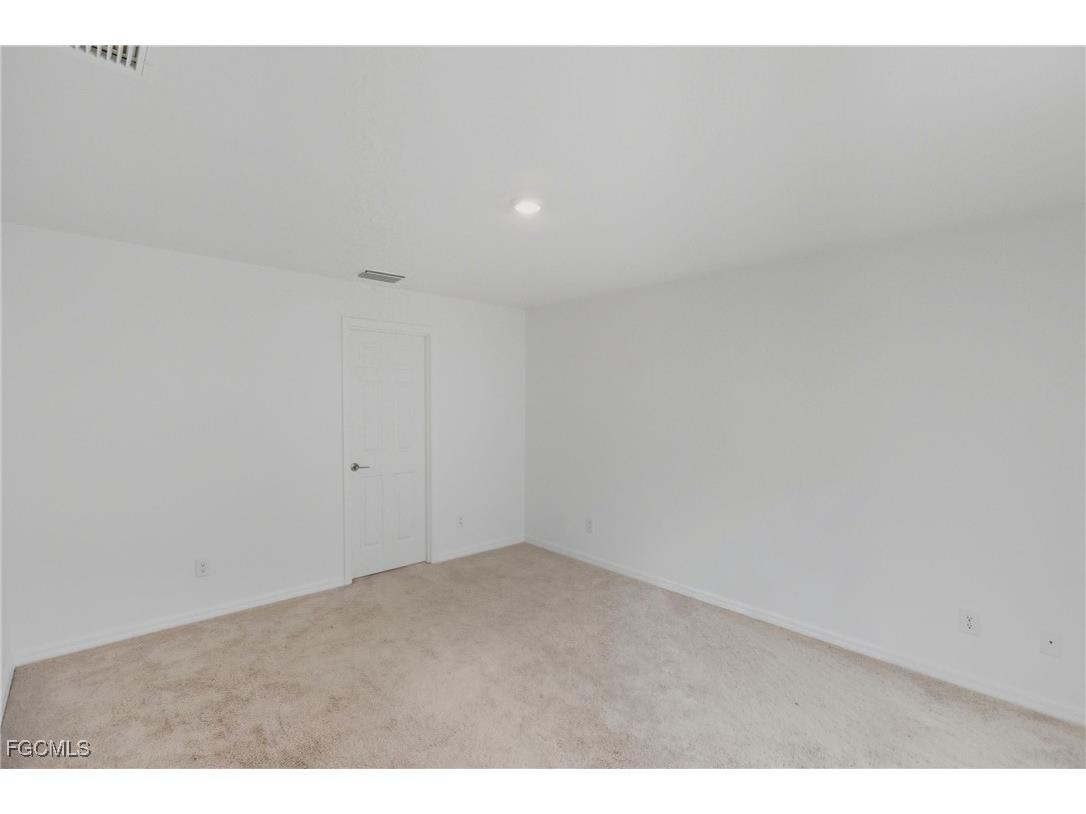 3749 NE 15th Place Cape Coral FL 33909 2025017247 image13