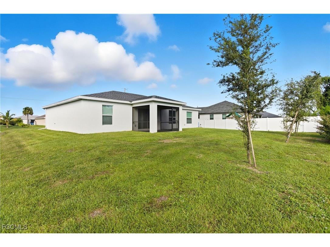 3749 NE 15th Place Cape Coral FL 33909 2025017247 image21