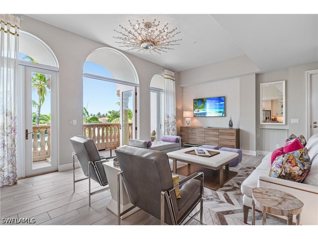 375 5th Avenue S #302 Naples FL 34102 226018464 image7