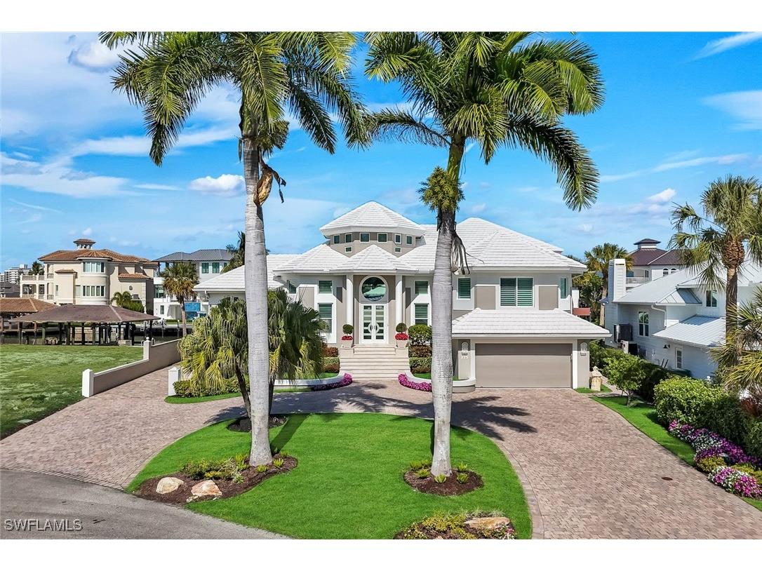 375 Germain Avenue Naples FL 34108 226004174 image1