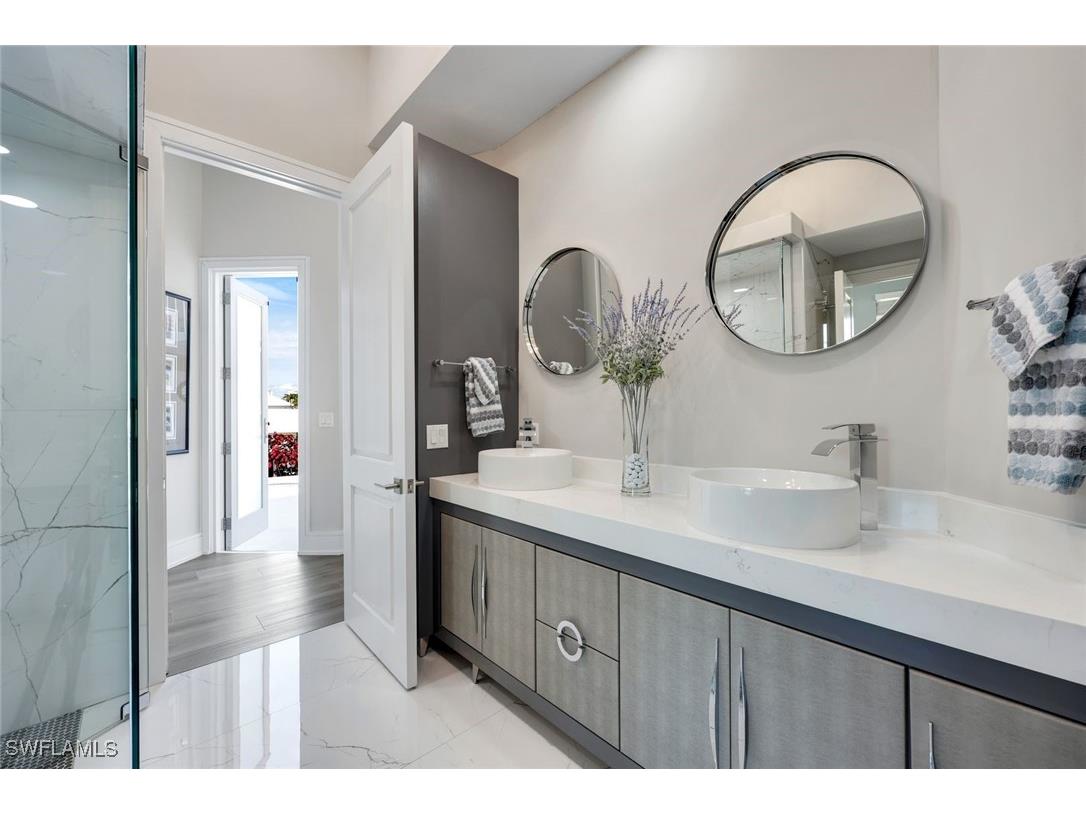 375 Germain Avenue Naples FL 34108 226004174 image19