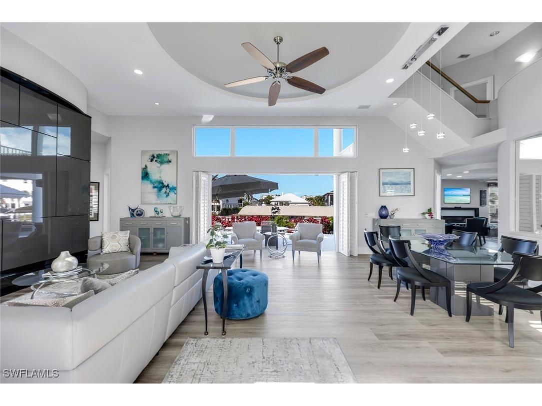 375 Germain Avenue Naples FL 34108 226004174 image3