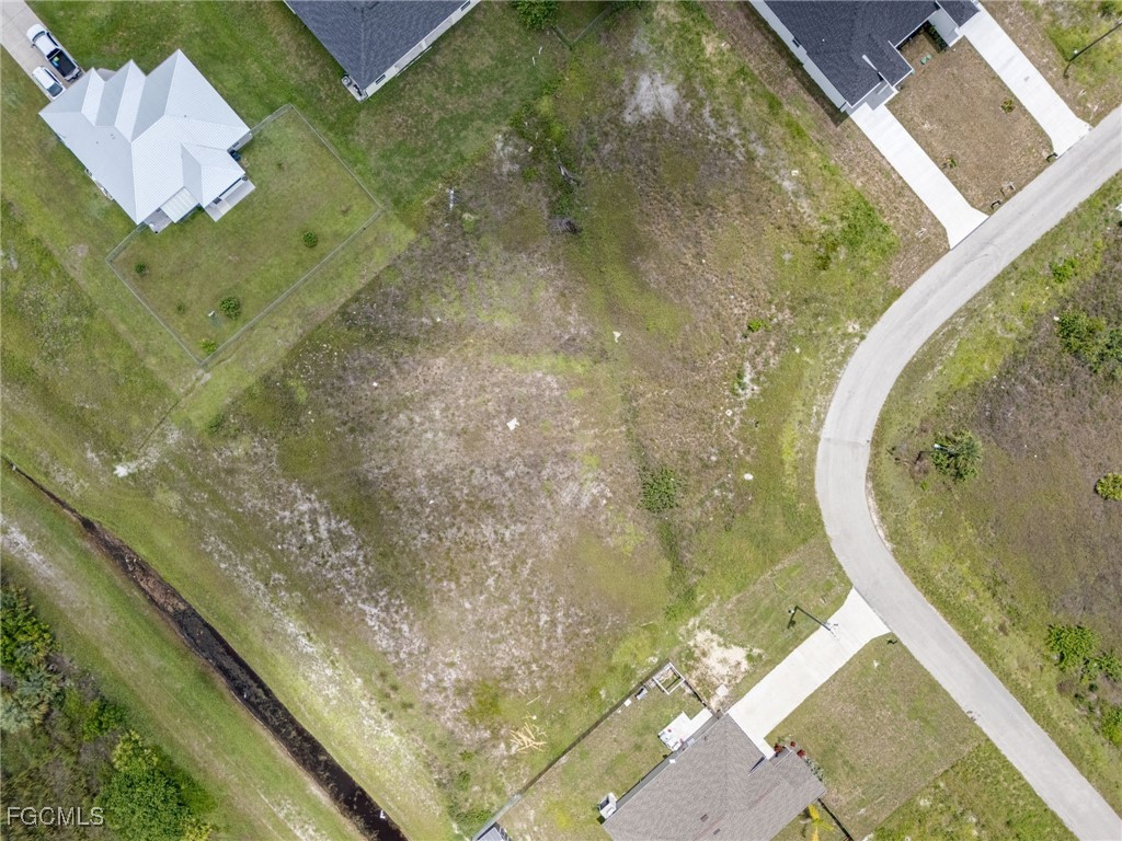 375 Palmyra Avenue Lehigh Acres FL 33974 2025004379 image1