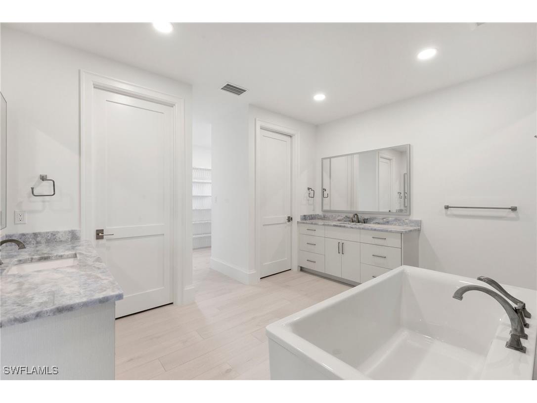 375 Periwinkle Court Marco Island FL 34145 223093772 image34