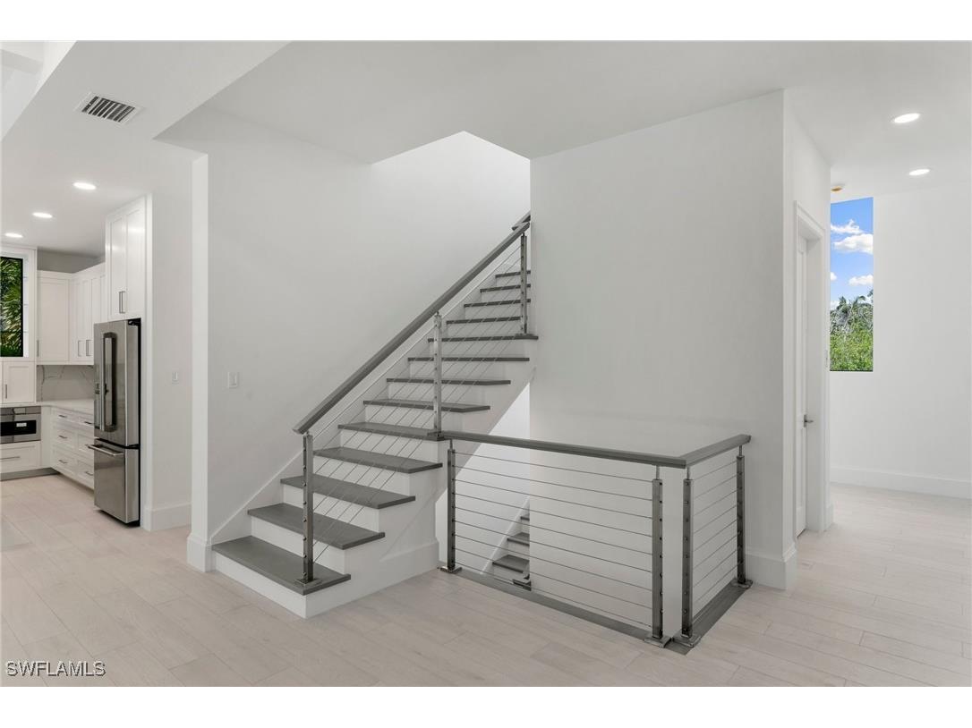 375 Periwinkle Court Marco Island FL 34145 223093772 image5