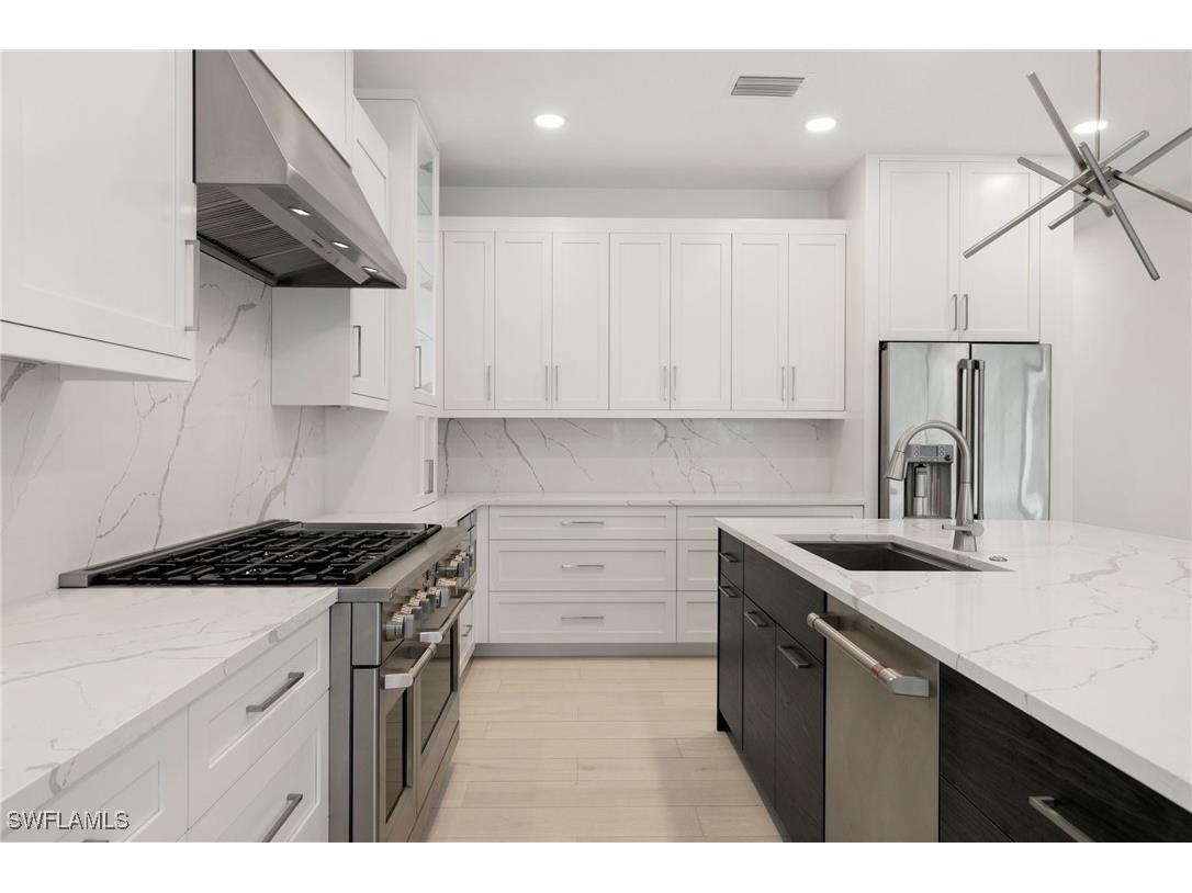 375 Periwinkle Court Marco Island FL 34145 223093772 image9