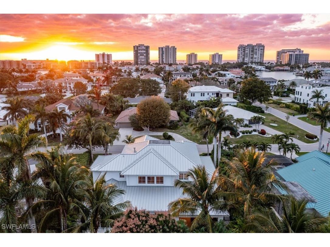 3750 Fountainhead Lane Naples FL 34103 224076507 image1