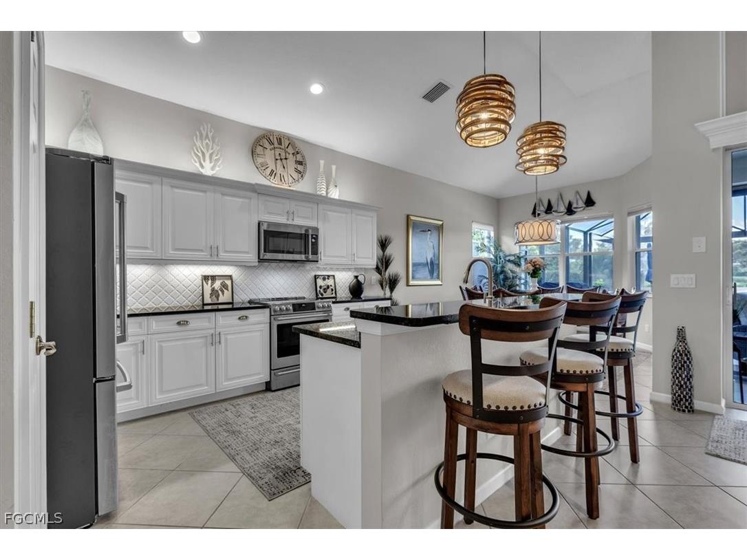 3750 Lakeview Isle Court Fort Myers FL 33905 2026011647 image12