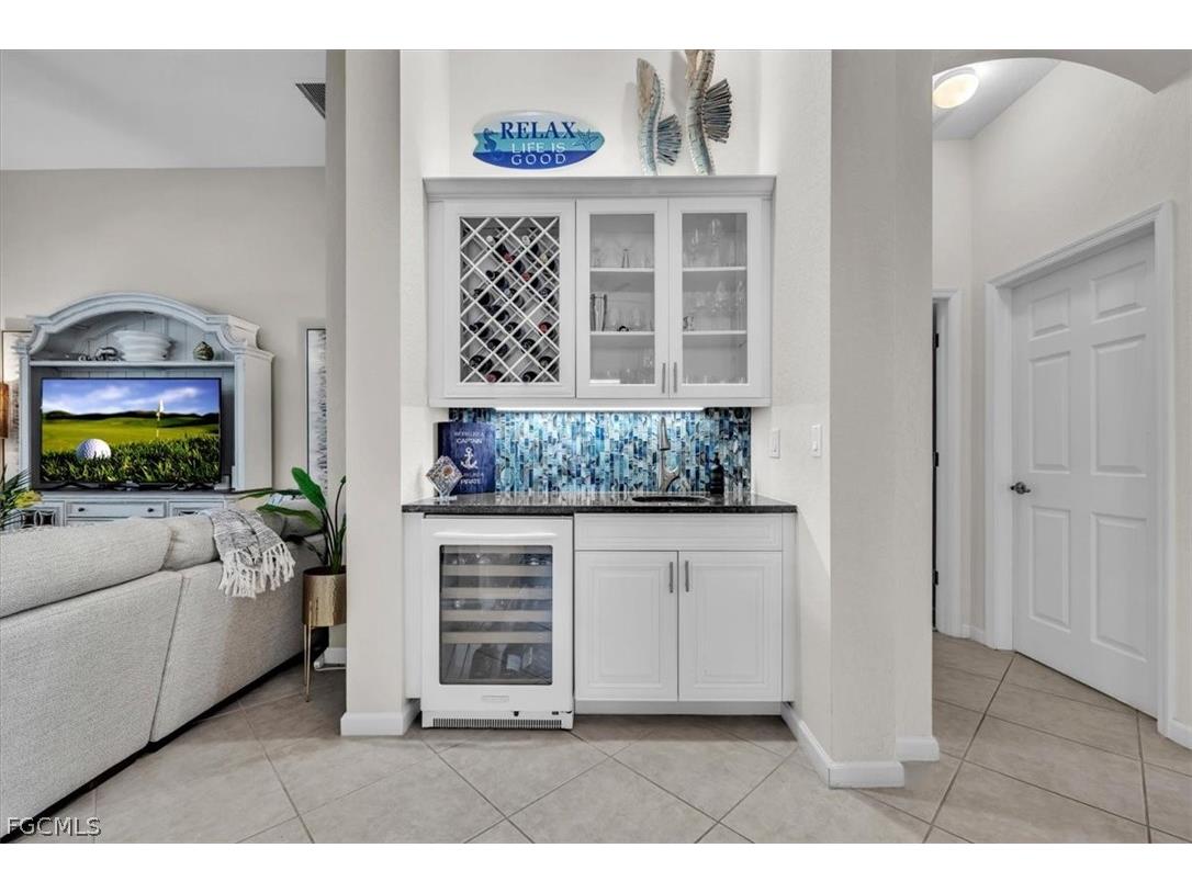 3750 Lakeview Isle Court Fort Myers FL 33905 2026011647 image20