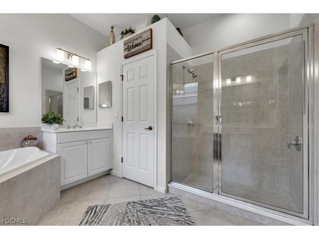 3750 Lakeview Isle Court Fort Myers FL 33905 2026011647 image27