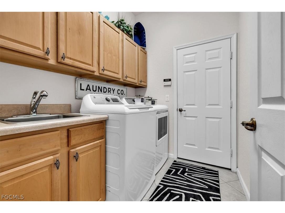 3750 Lakeview Isle Court Fort Myers FL 33905 2026011647 image34