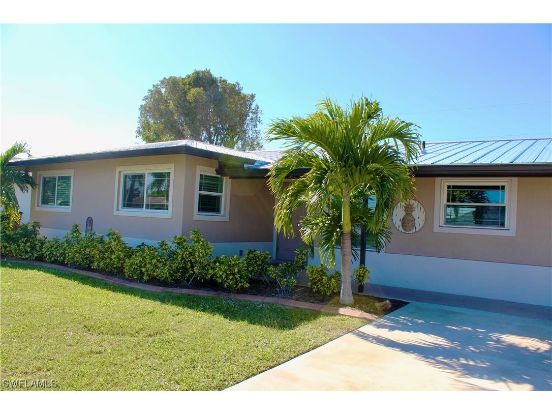 3752 SE 2nd Avenue Cape Coral FL 33904 223095334 image1