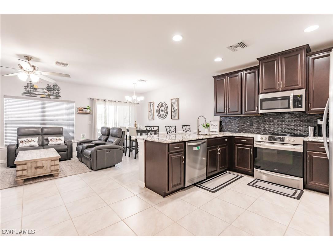 3756 Crofton Court Fort Myers FL 33916 224002260 image1