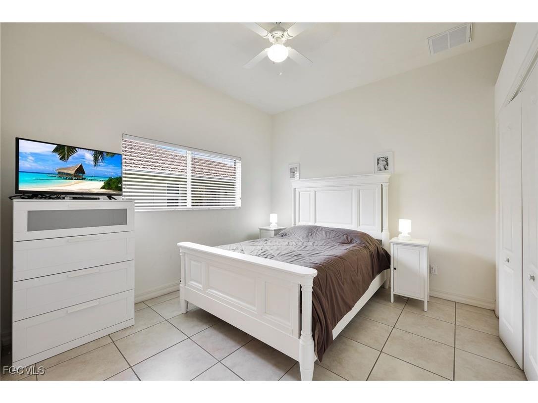 3756 SE 1st Avenue Cape Coral FL 33904 2025006175 image20