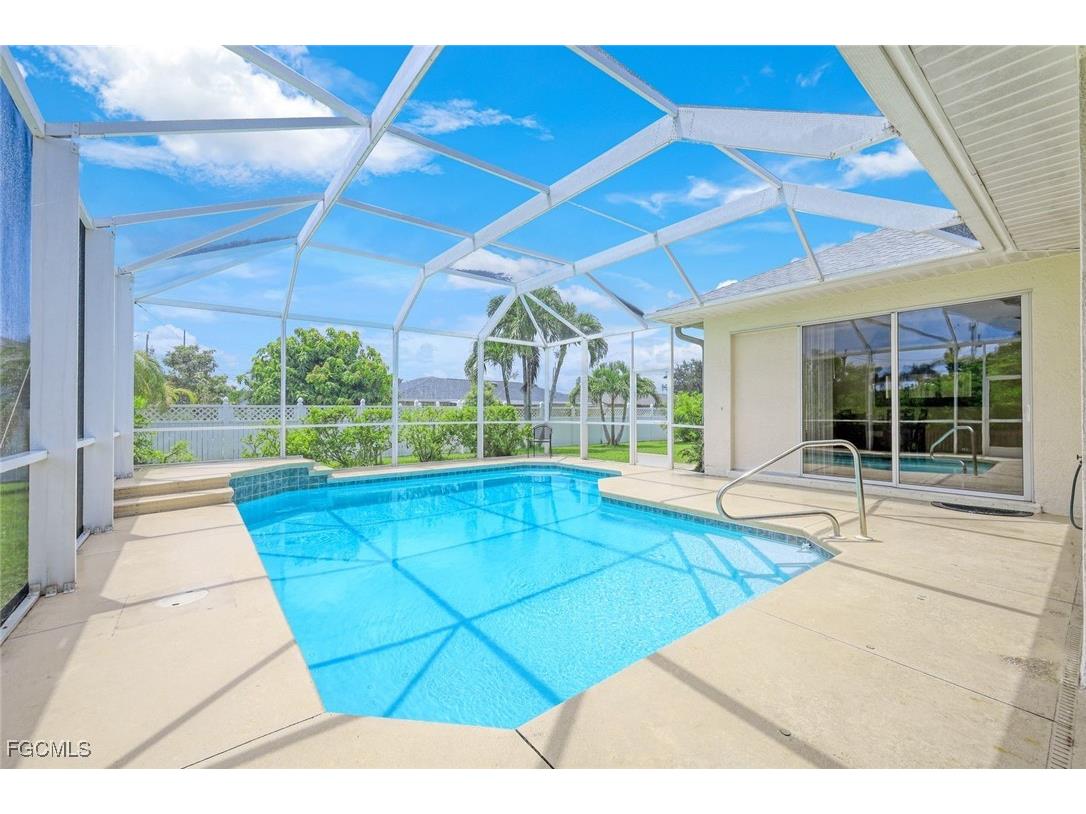 3756 SE 1st Avenue Cape Coral FL 33904 2025006175 image27