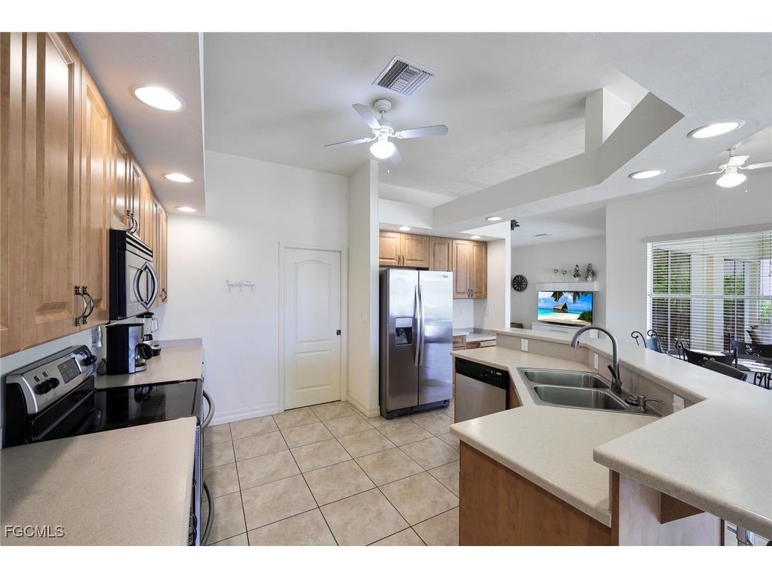 3756 SE 1st Avenue Cape Coral FL 33904 2025006175 image7