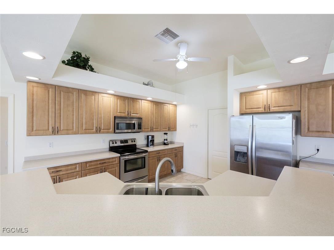 3756 SE 1st Avenue Cape Coral FL 33904 2025006175 image8