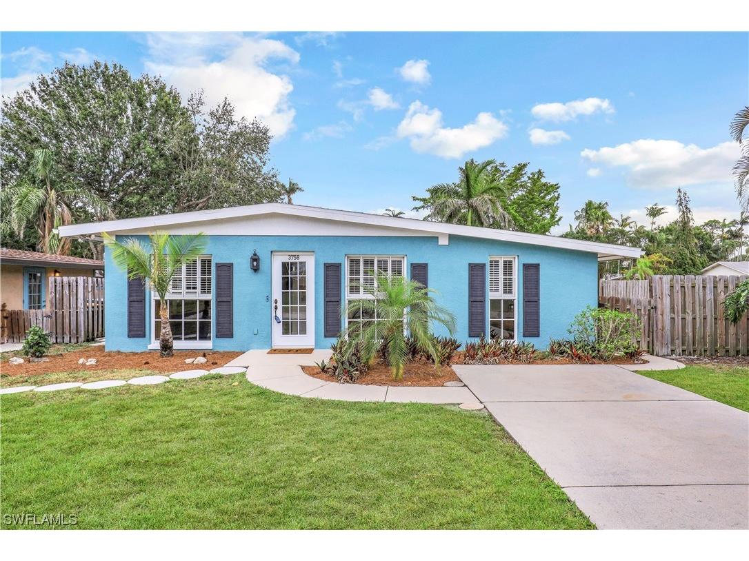 3758 12th Street N Naples FL 34103 223015829 image1