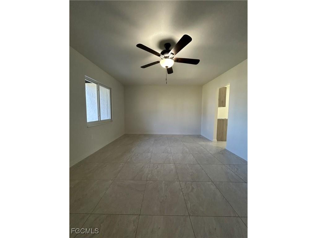 3758 Lora Street #3758 Fort Myers FL 33916 2025018573 image5