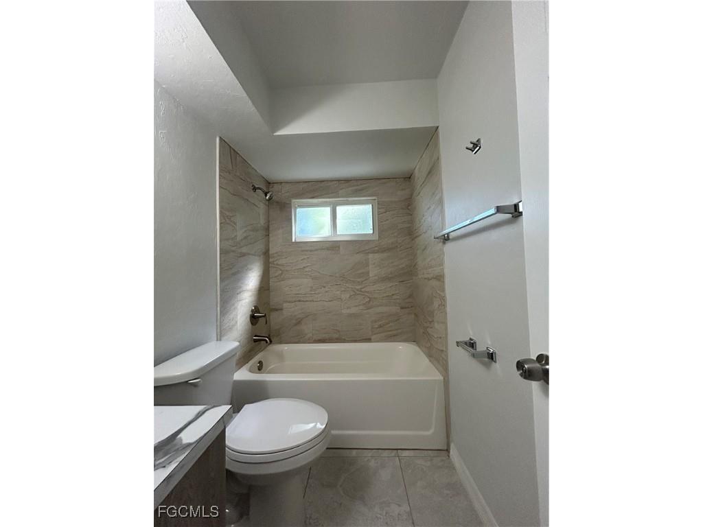 3758 Lora Street #3758 Fort Myers FL 33916 2025018573 image9