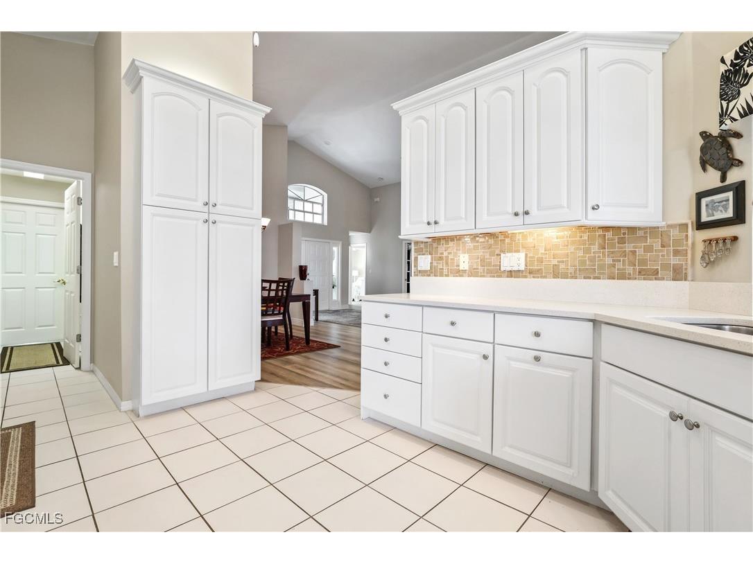 3758 Sabal Springs Boulevard North Fort Myers FL 33917 2025015359 image10