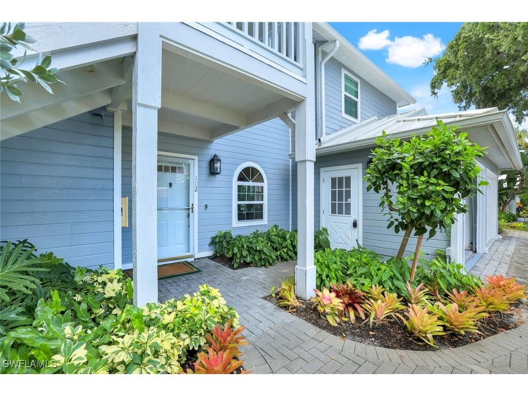 376 3rd Street S #102 Naples FL 34102 225066441 image3