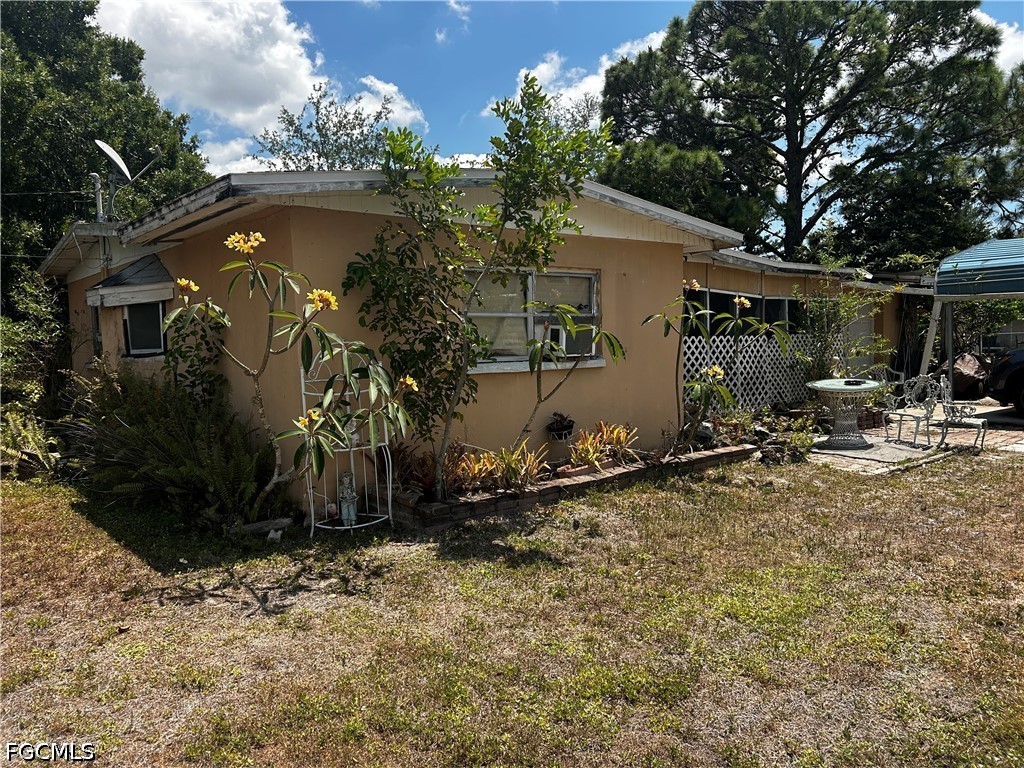 376 Kingston Drive E Fort Myers FL 33905 2026021115 image1