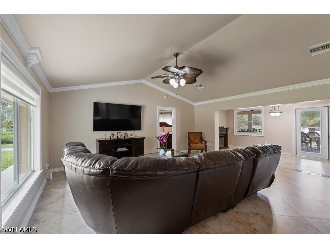 3760 Golden Gate Boulevard E Naples FL 34120 226022960 image9