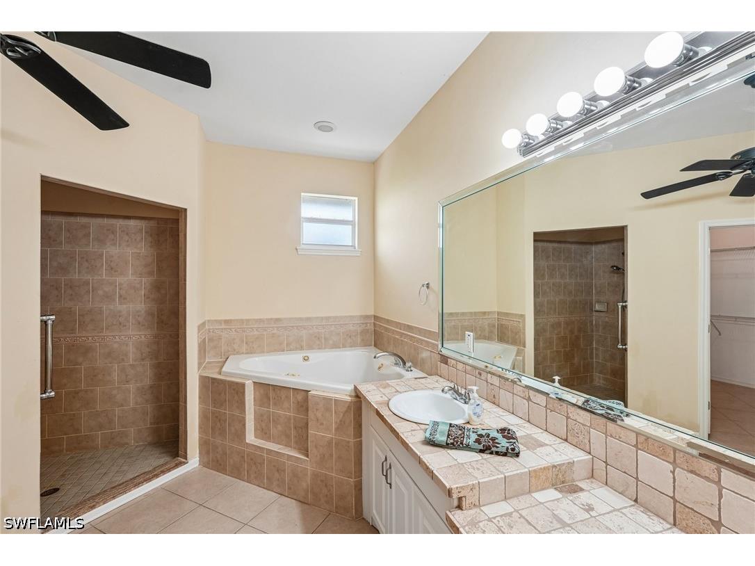 3761 35th Avenue NE Naples FL 34120 226023640 image17