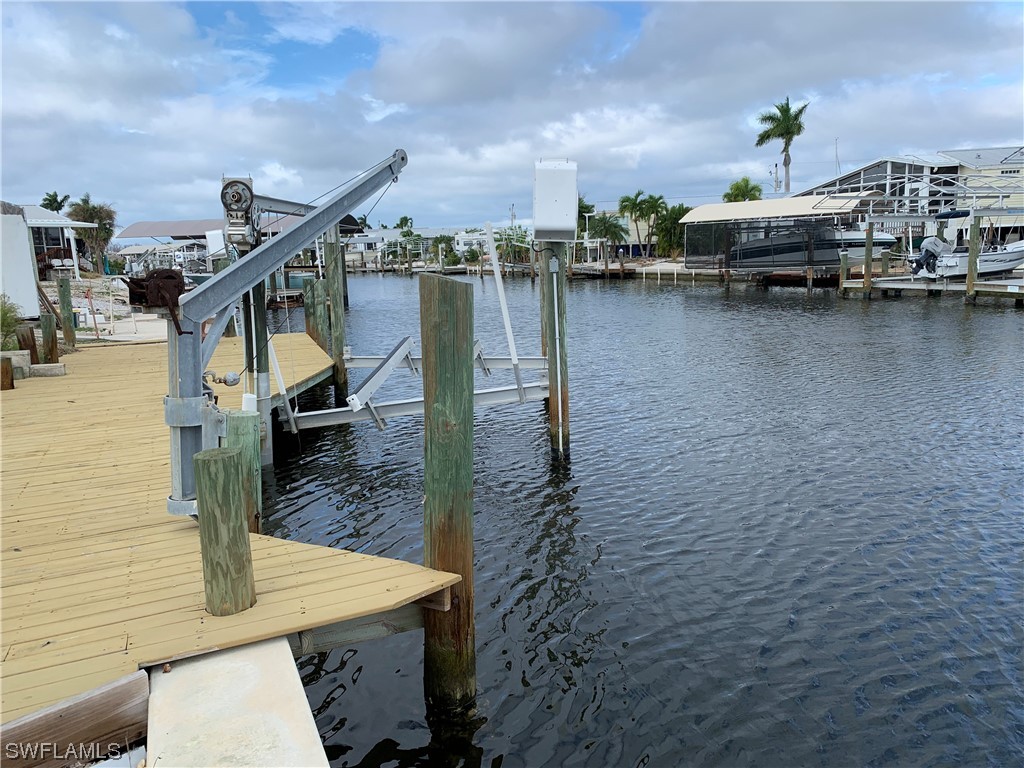 3762 Cherry Lane Saint James City FL 33956 223081929 image1