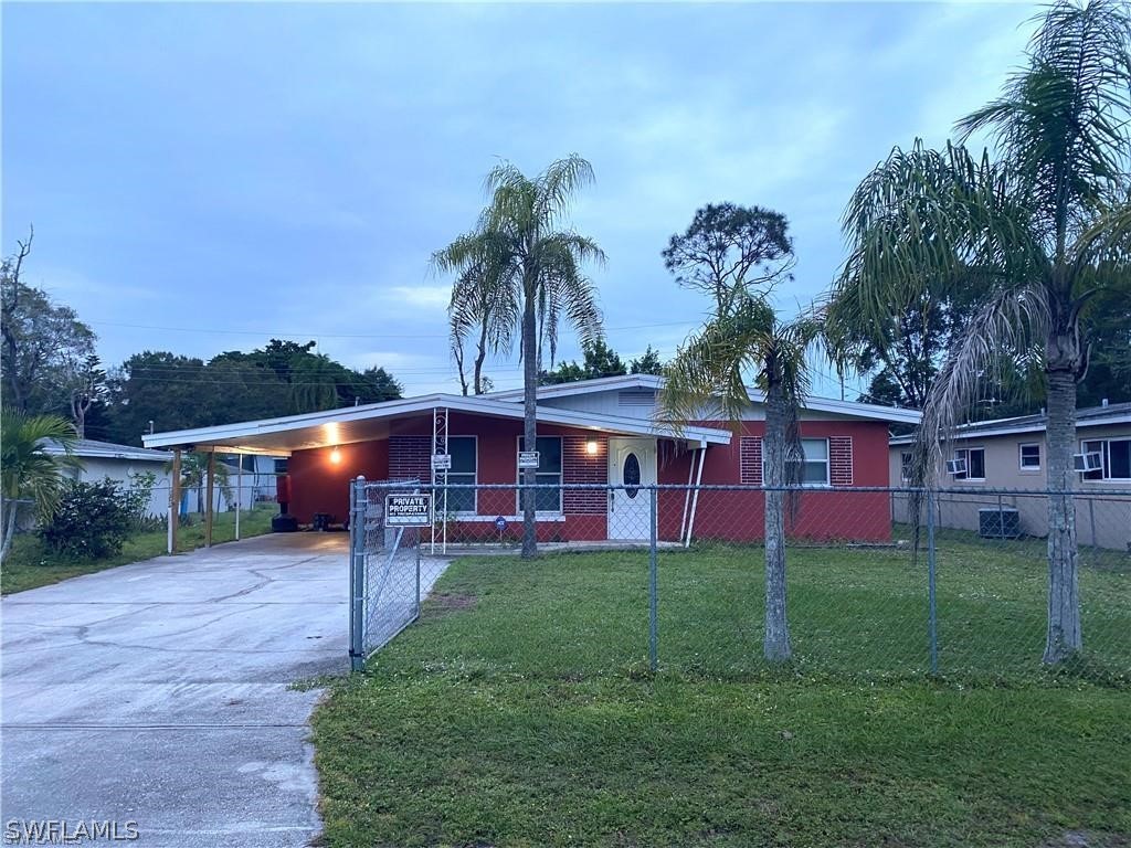 3765 Bell Street Fort Myers FL 33916 224060398 image1