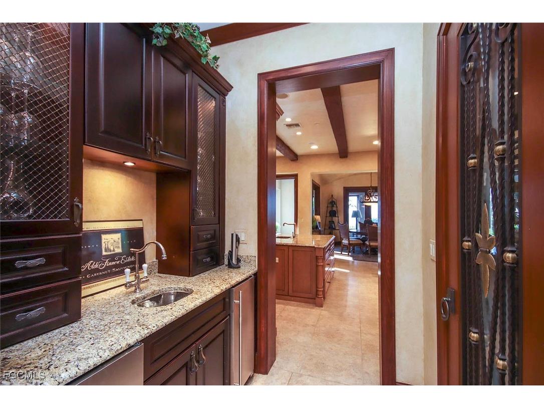 3767 W Gulf Drive Sanibel FL 33957 2025023743 image11