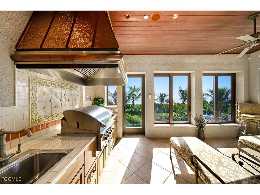 3767 W Gulf Drive Sanibel FL 33957 2025023743 image14