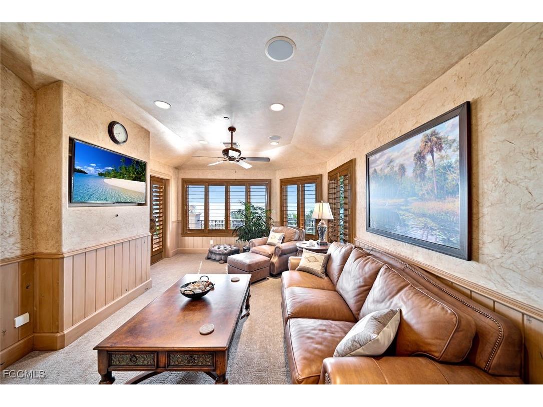 3767 W Gulf Drive Sanibel FL 33957 2025023743 image27