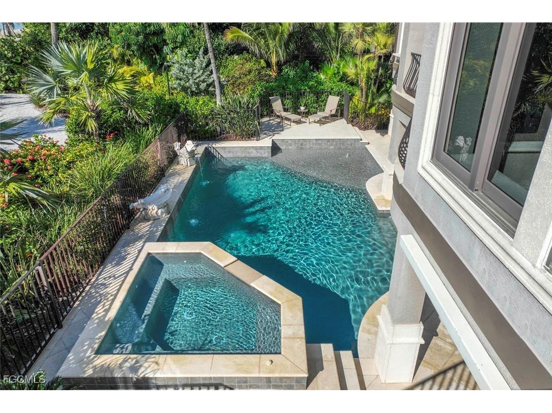 3767 W Gulf Drive Sanibel FL 33957 2025023743 image39