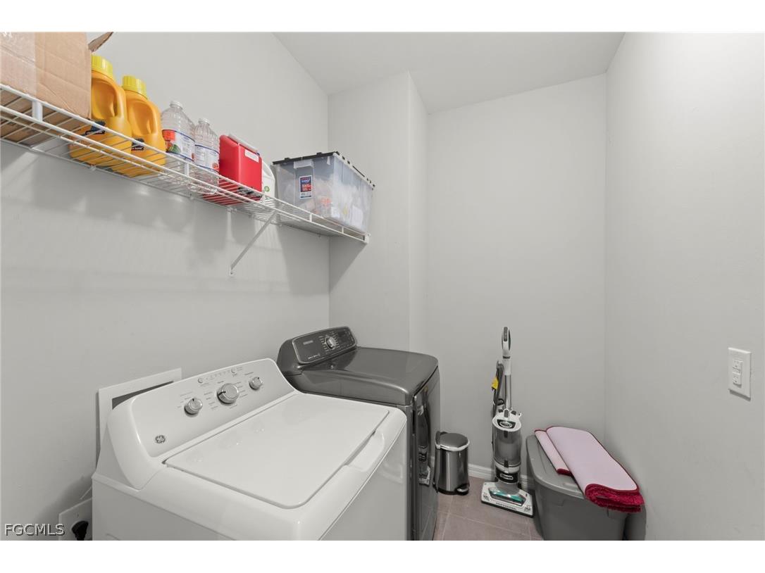 3768 Tilbor Circle Fort Myers FL 33916 2026011435 image24