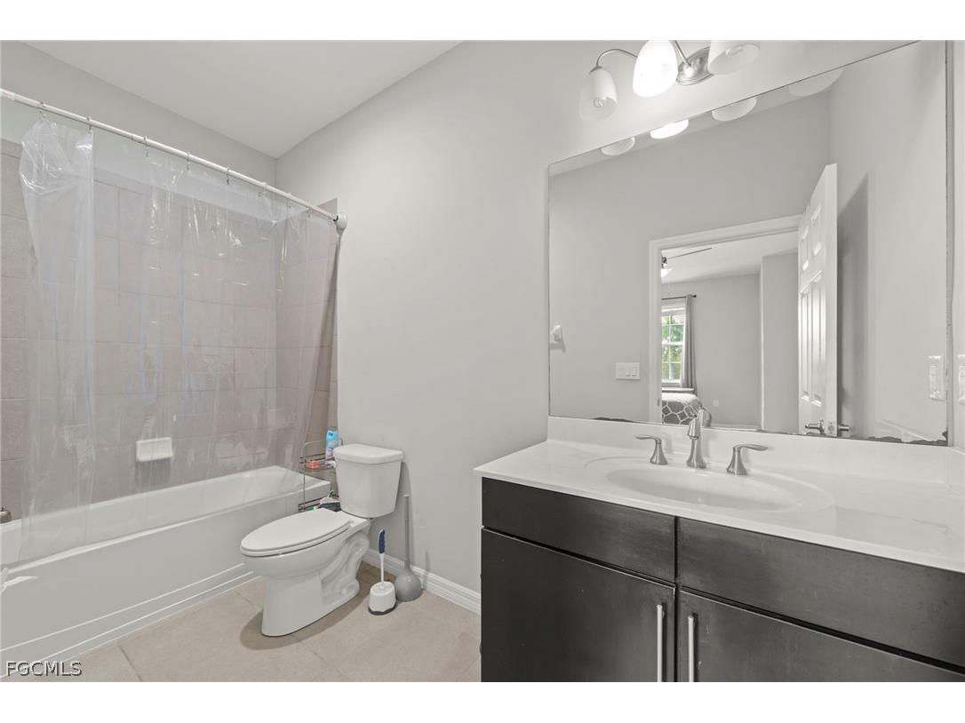 3768 Tilbor Circle Fort Myers FL 33916 2026011435 image27