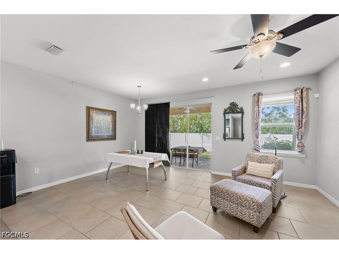 3768 Tilbor Circle Fort Myers FL 33916 2026025899 image8