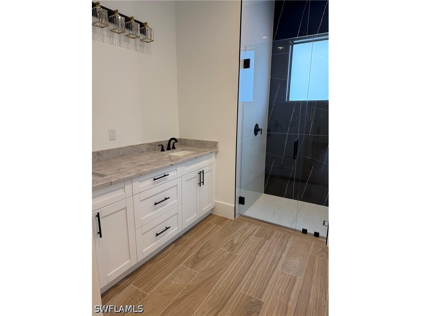 377 2nd Street NE Naples FL 34120 226021120 image9