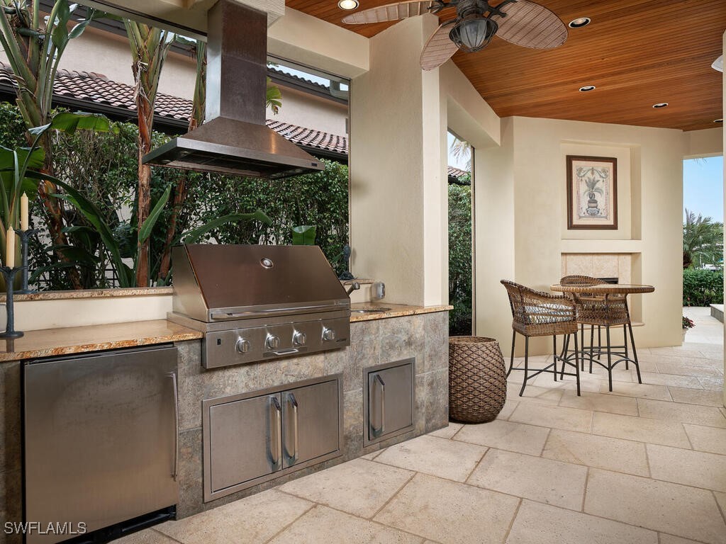 377 Pirates Bight Naples FL 34103 225079001 image10