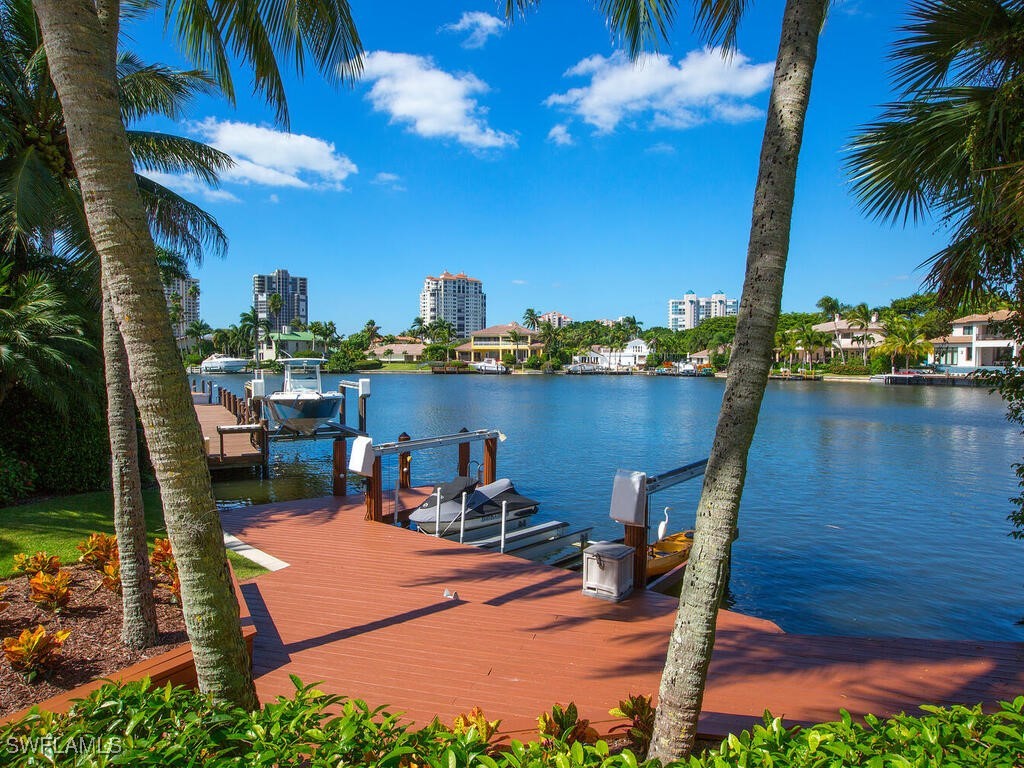 377 Pirates Bight Naples FL 34103 225079001 image11